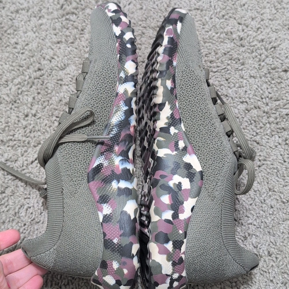 Aetrex Carly Arch Support Sneaker Olive Green Knit Camo Sole Women 8.5 AL204W - Picture 6 of 12